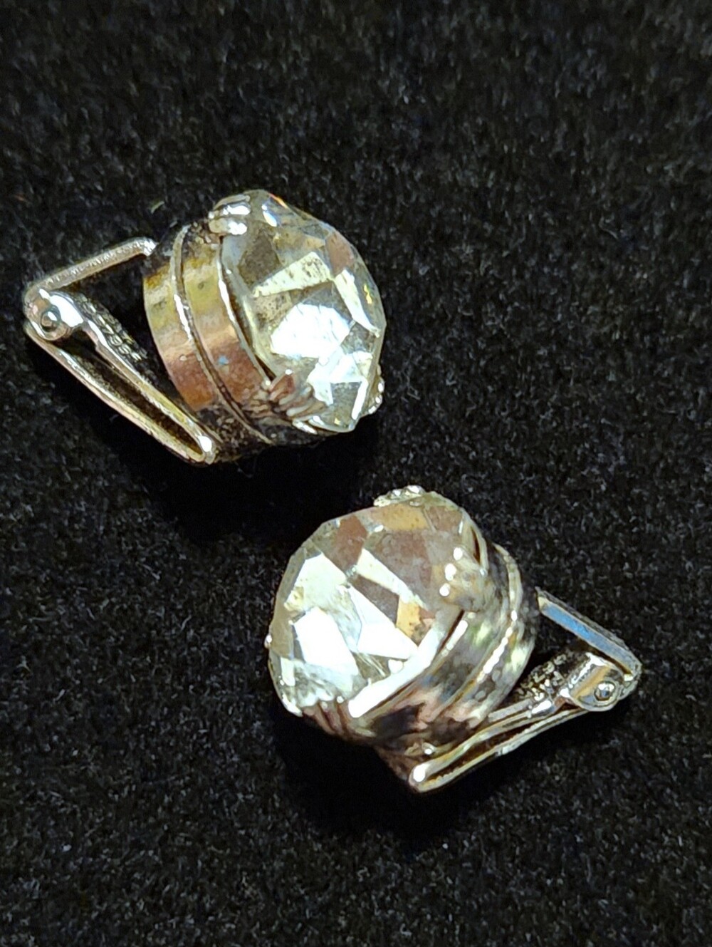 Vintage Ballou & Co Silvertone Clip-On Glass Dress Clip Earrings Crown-Style Set